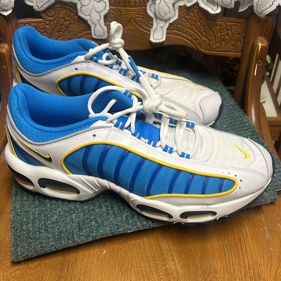 NikeTailwind 4- size 13 - Like new! - Picture 2 of 4